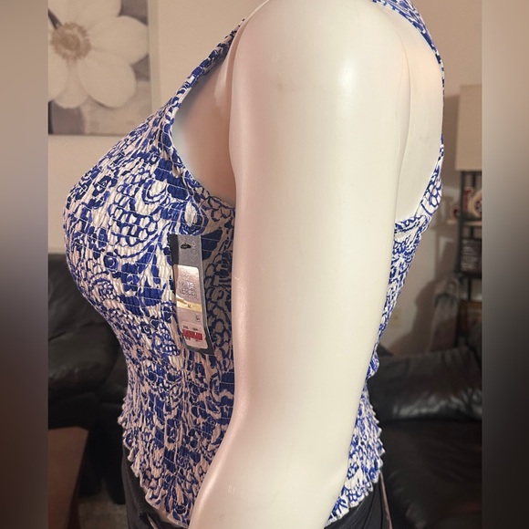 NWT Tommy Hilfiger full stretch top with cross back Medium - Picture 3 of 7